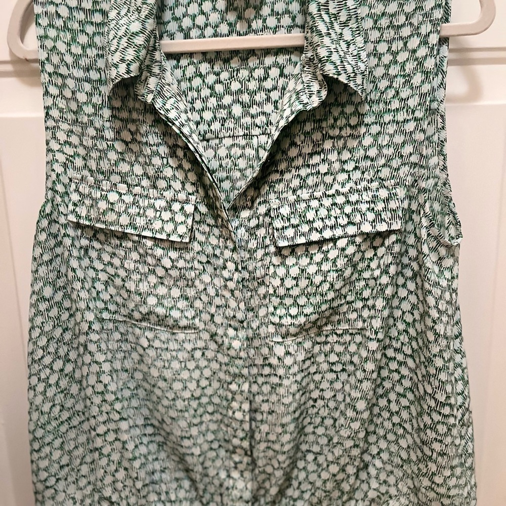 CAbi Size M Green Patterned Sleeveless Top